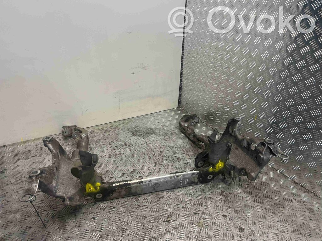 Audi A5 8T 8F Achsträger vorne 