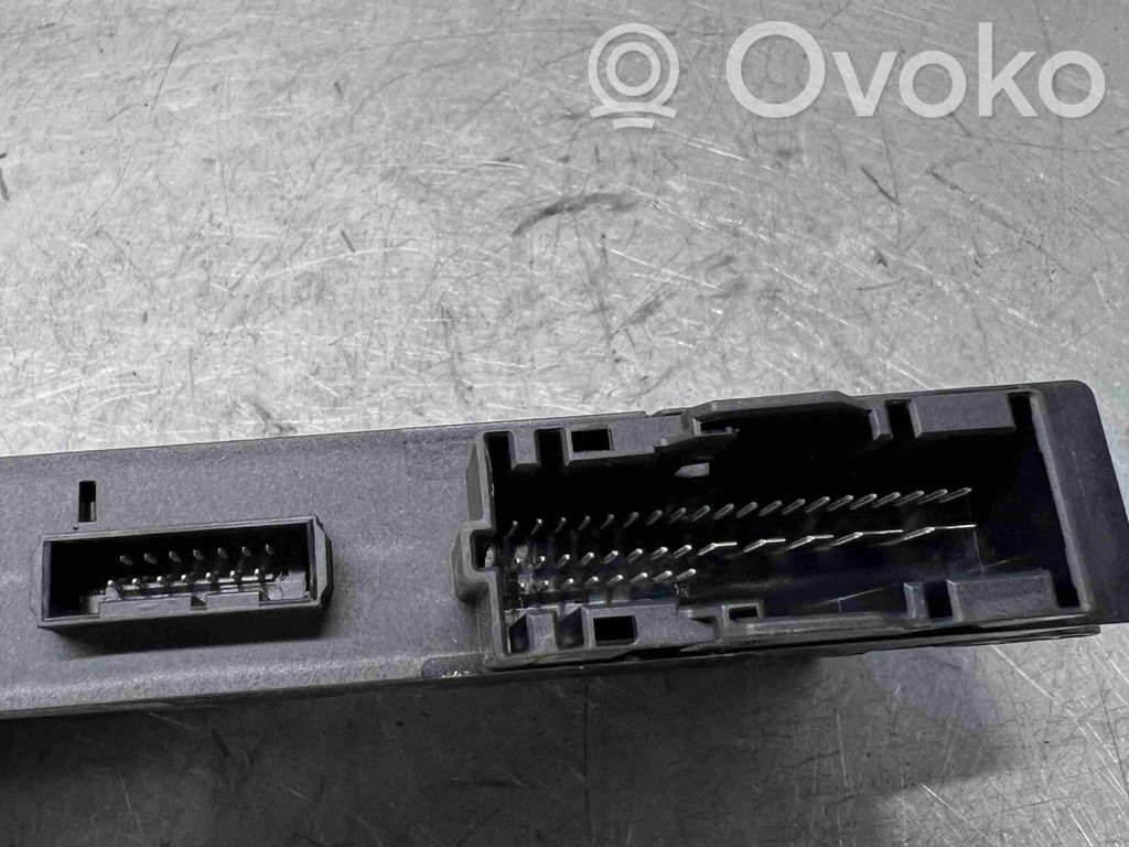 Engine ECU kit and lock set   914722101,914722101