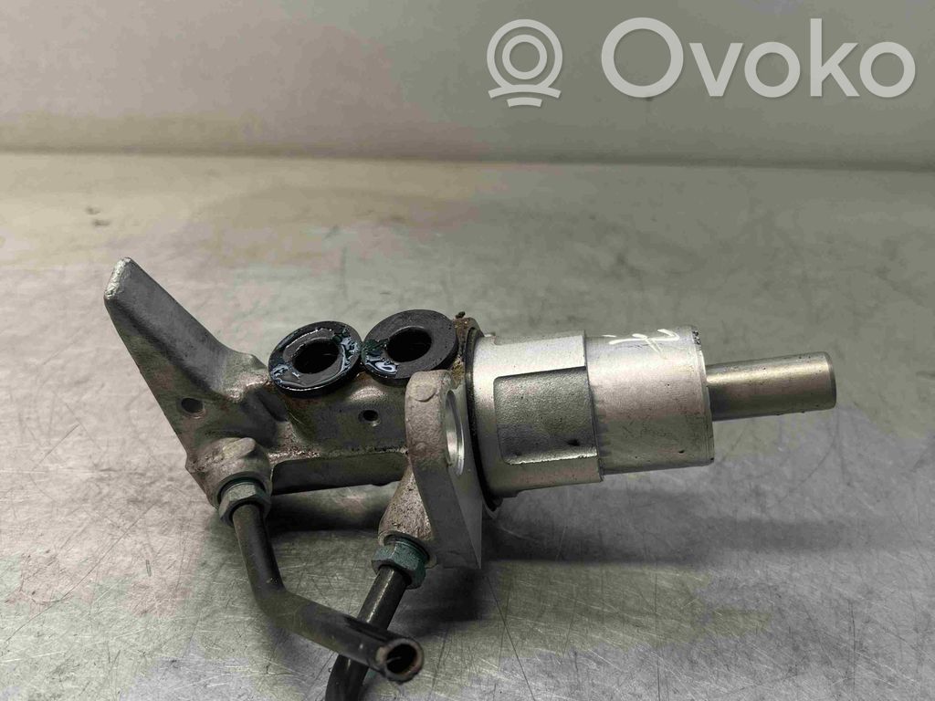 Audi A6 C7 Główny cylinder hamulca 
