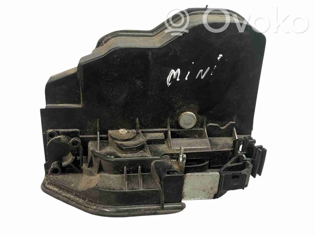 Mini Cooper Countryman R60 Rear door lock 
