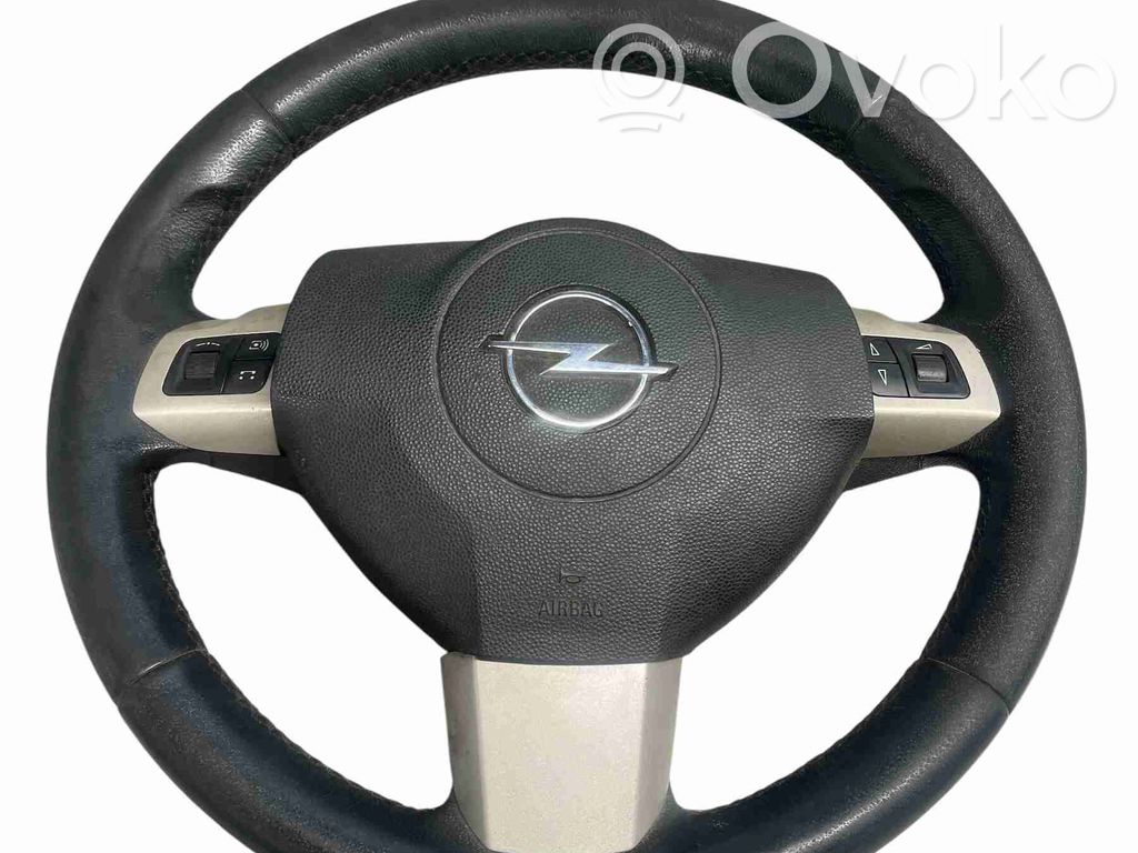 Opel Astra H Ohjauspyörä 