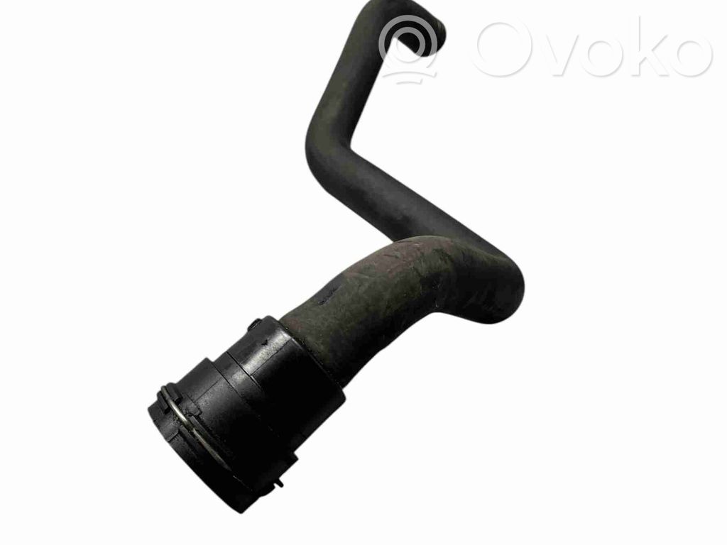 Volvo V40 Engine coolant pipe/hose 