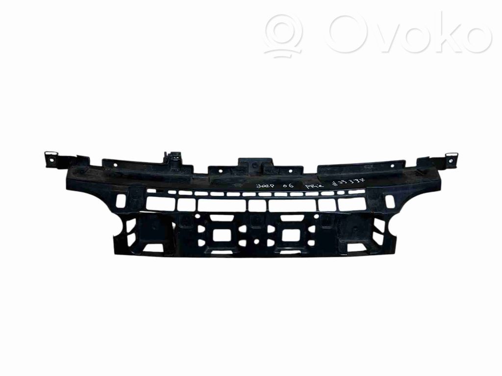 Jeep Grand Cherokee Uchwyt / Mocowanie zderzaka przedniego 
