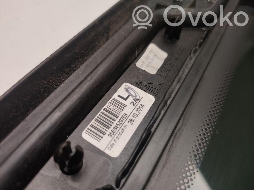 Ventanilla de ventilación de la puerta trasera   95B845297EH