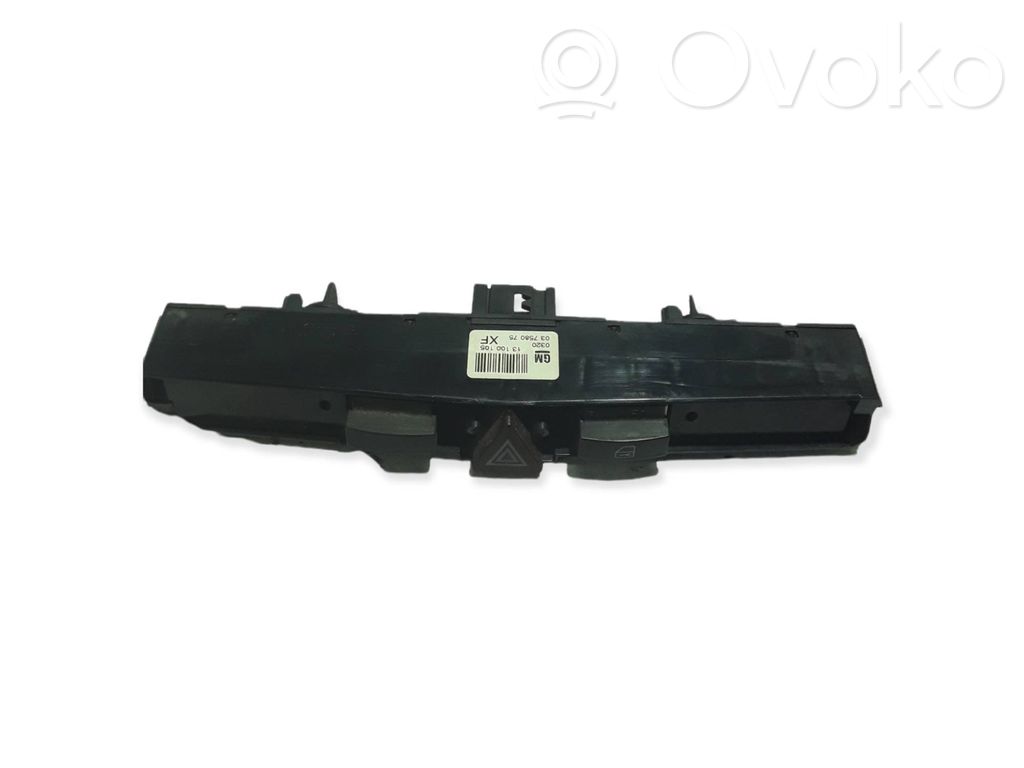 Opel Zafira B Hazard light switch 