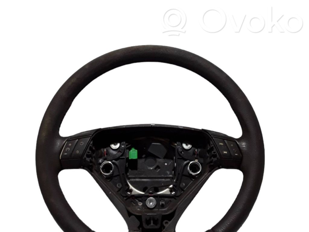Ohjauspyörä   8666885,9208345