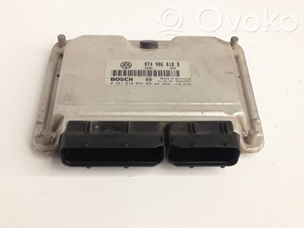Volkswagen Transporter - Caravelle T4 Engine control unit/module 