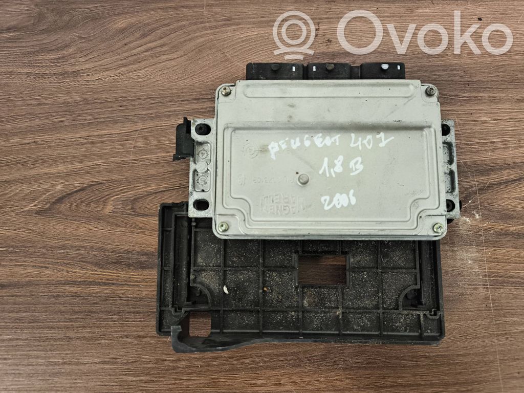 Peugeot 407 Engine control unit/module 