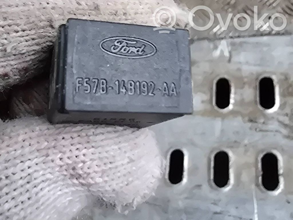 Otros relés   F57B14B192AA