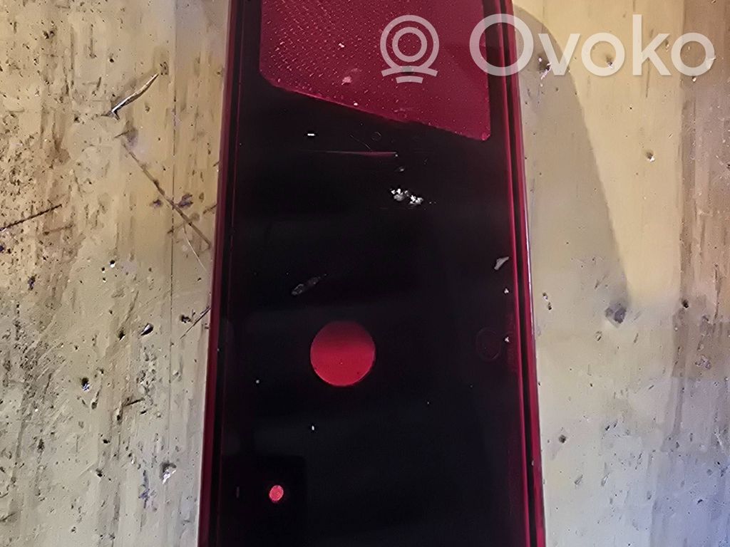Takasumuvalo   05178272AB