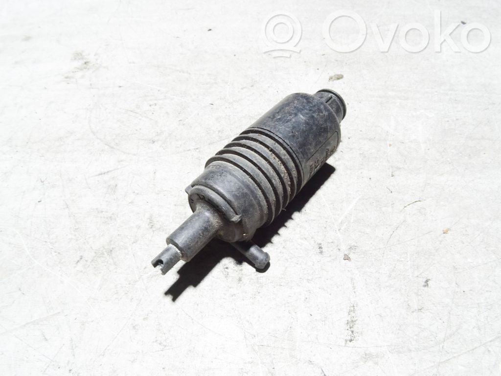 Audi A4 S4 B5 8D Pompa lavavetri parabrezza/vetro frontale 