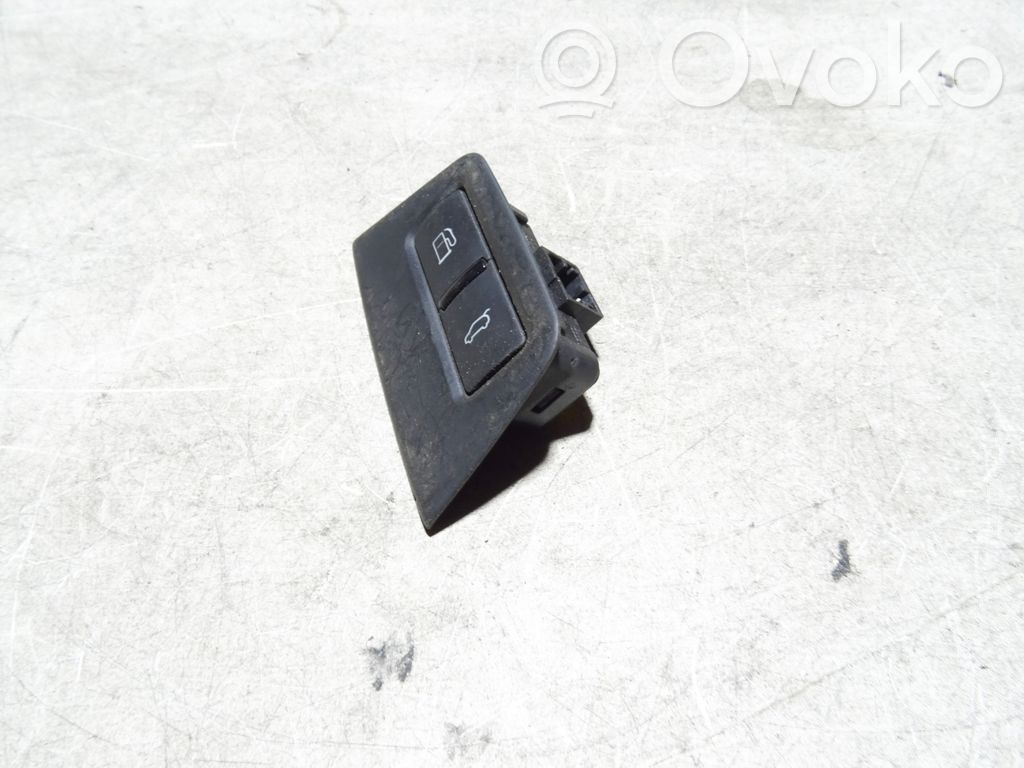 Audi Q7 4L Tailgate/trunk/boot open switch 