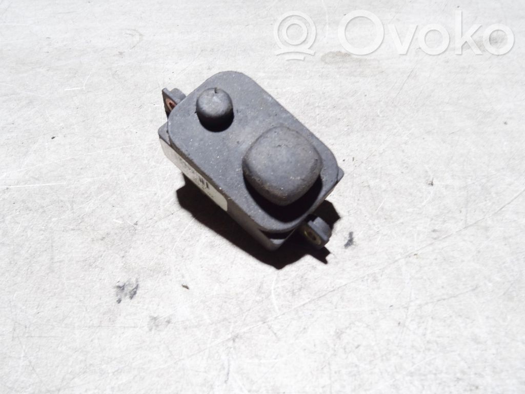 Audi A8 S8 D2 4D Steering wheel adjustment switch 