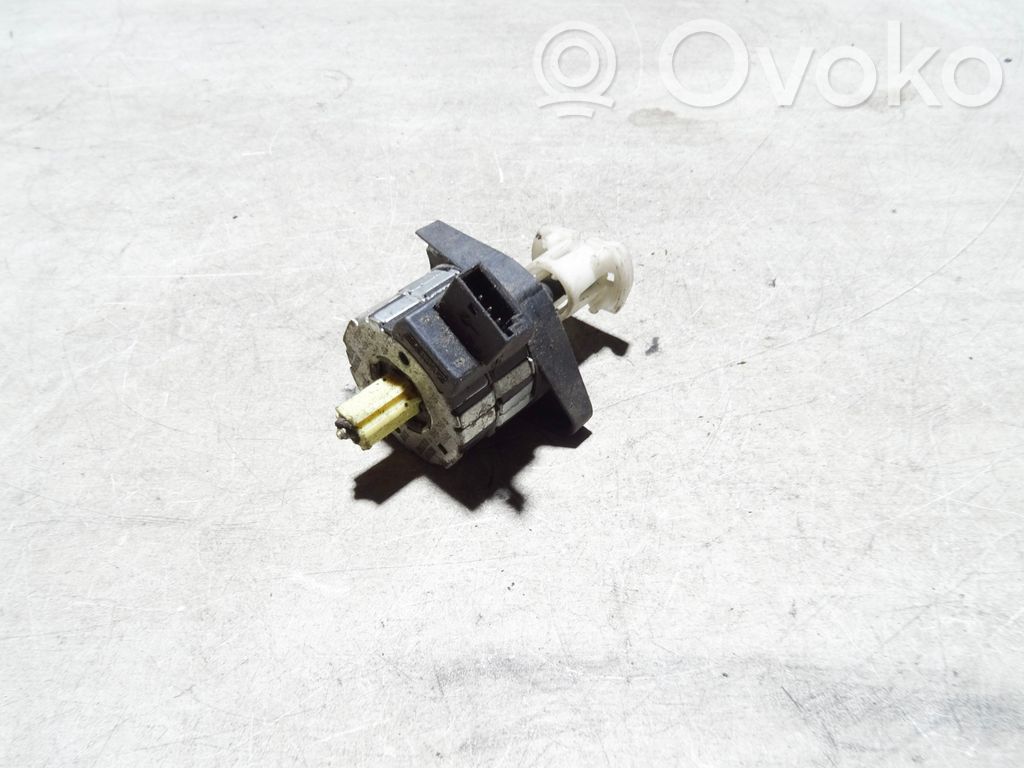 BMW 7 E38 Scheinwerferstellmotor 