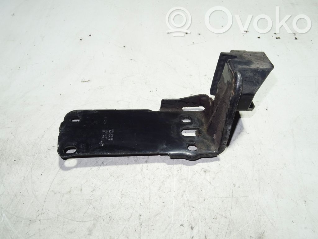 BMW 3 E90 E91 Fixation de radiateur 