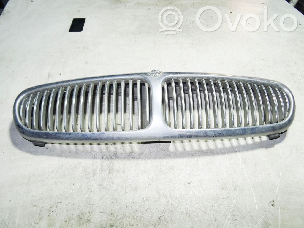 Jaguar X-Type Rejilla delantera 