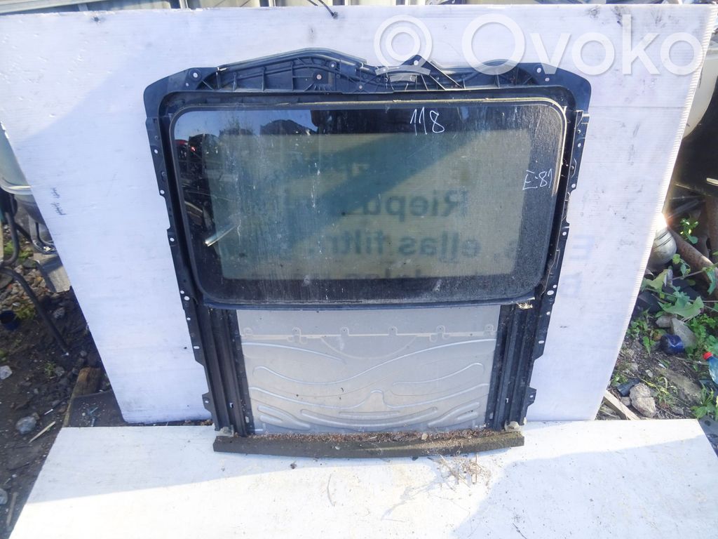 BMW 1 E81 E87 Sunroof glass 