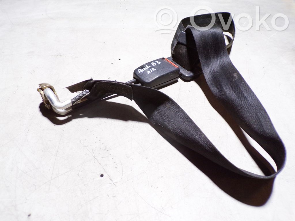 Audi 80 90 B3 Hebilla del cinturón del medio (trasero) 