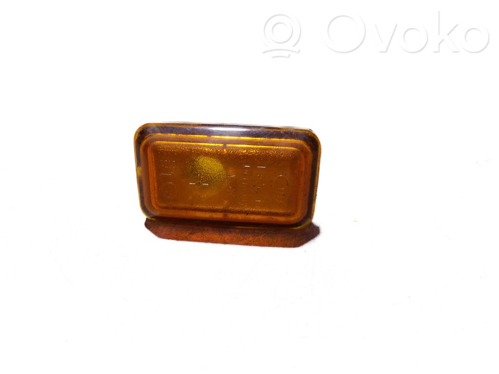 Audi A6 S6 C4 4A Seitenblinker 