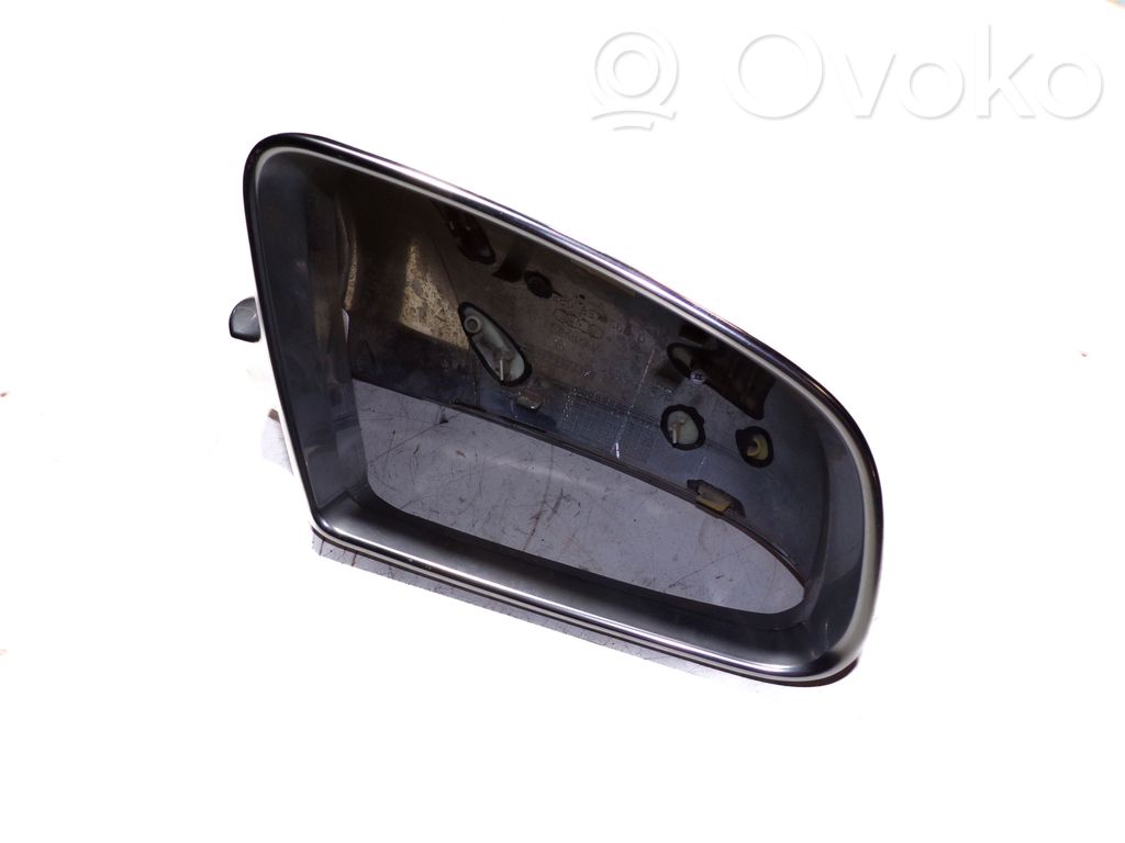 Audi A4 S4 B7 8E 8H Obudowa lusterka zewnętrznego drzwi 