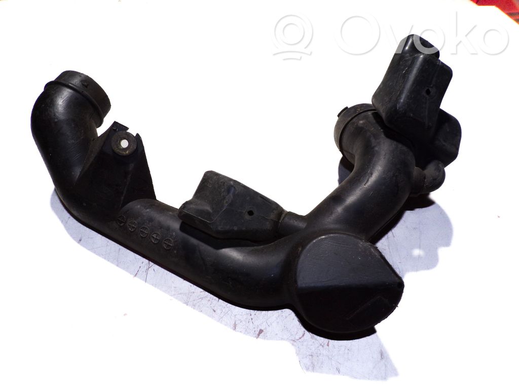 Mazda MPV Air intake hose/pipe 