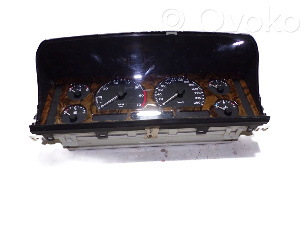 Jaguar XJ X350 Speedometer (instrument cluster) 