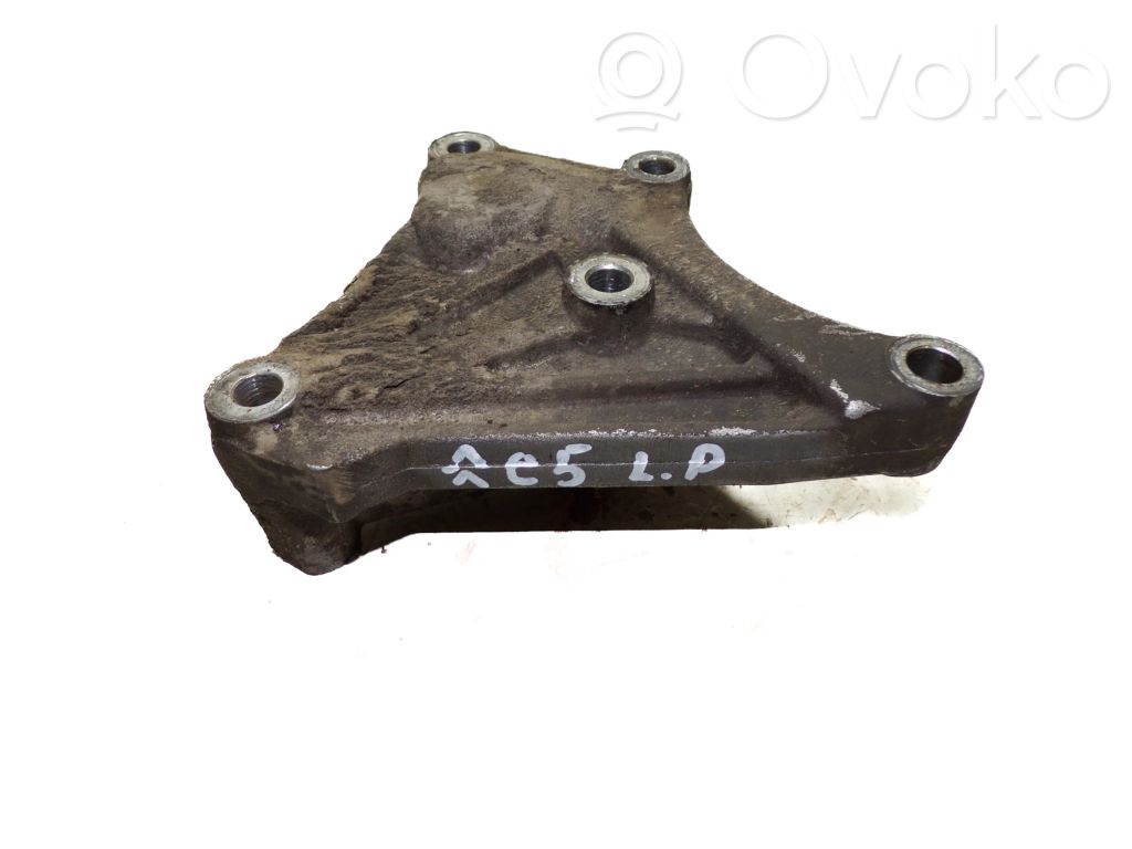Citroen C5 Engine mounting bracket 