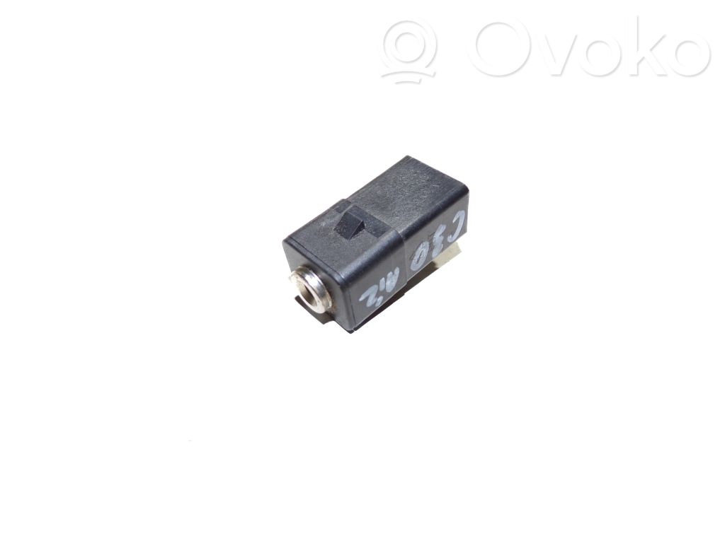 Volvo C30 AUX in-socket connector 