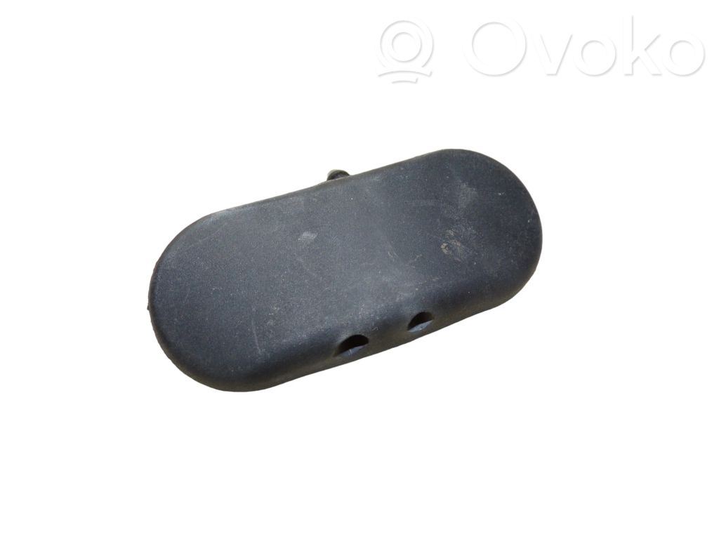 Audi A4 S4 B6 8E 8H Dysza spryskiwacza szyby przedniej / czołowej 