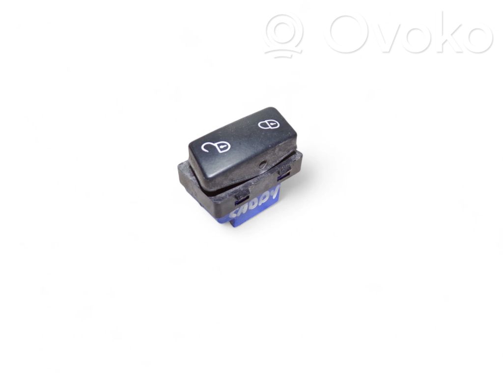 Volkswagen Caddy Central locking switch button 
