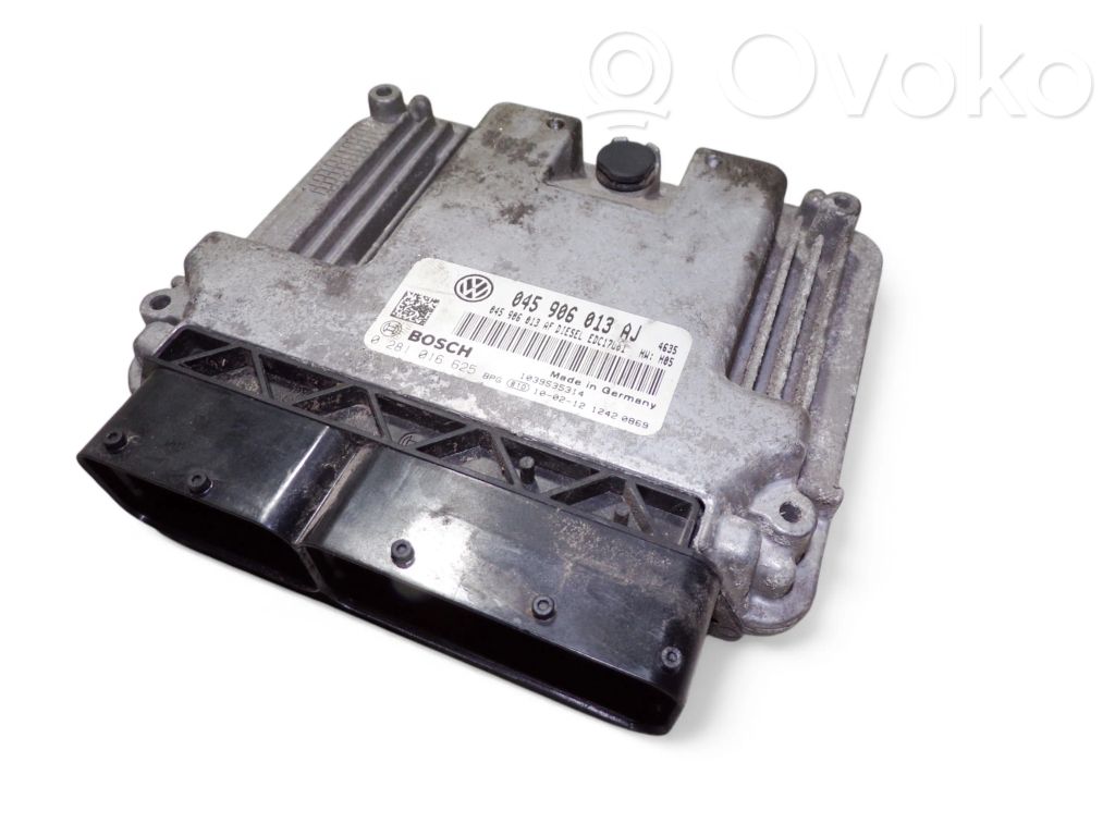 Skoda Fabia Mk2 (5J) Engine control unit/module 