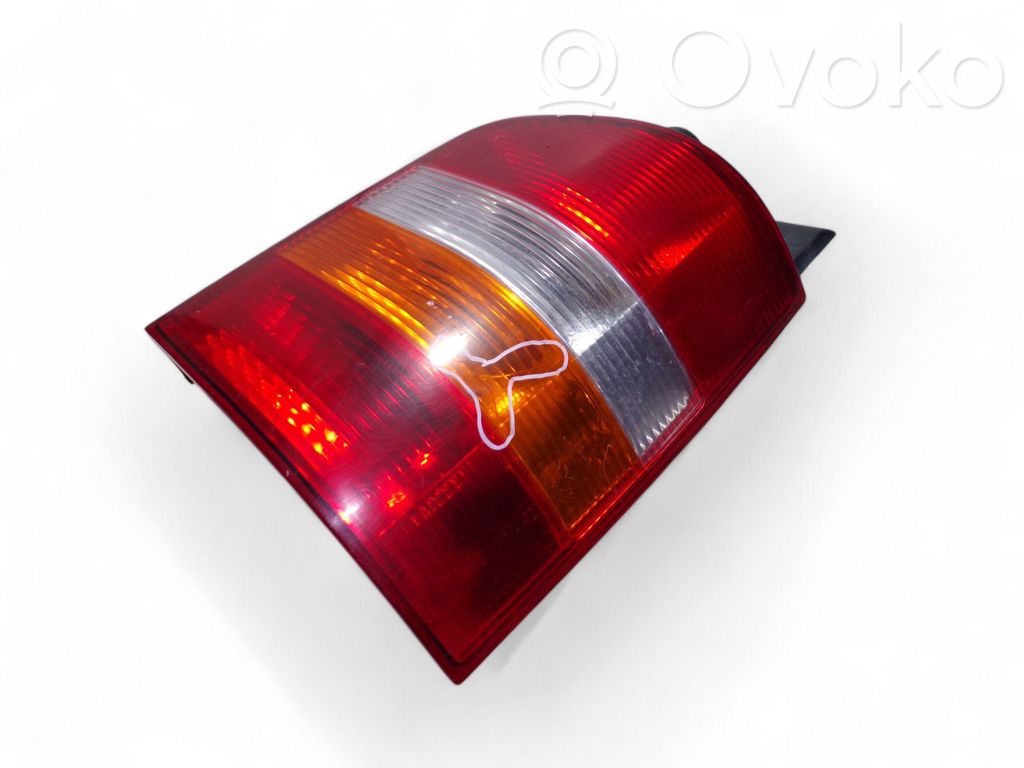 Volkswagen Transporter - Caravelle T5 Lampa tylna 