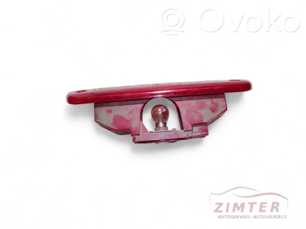 Toyota Proace Third/center stoplight 