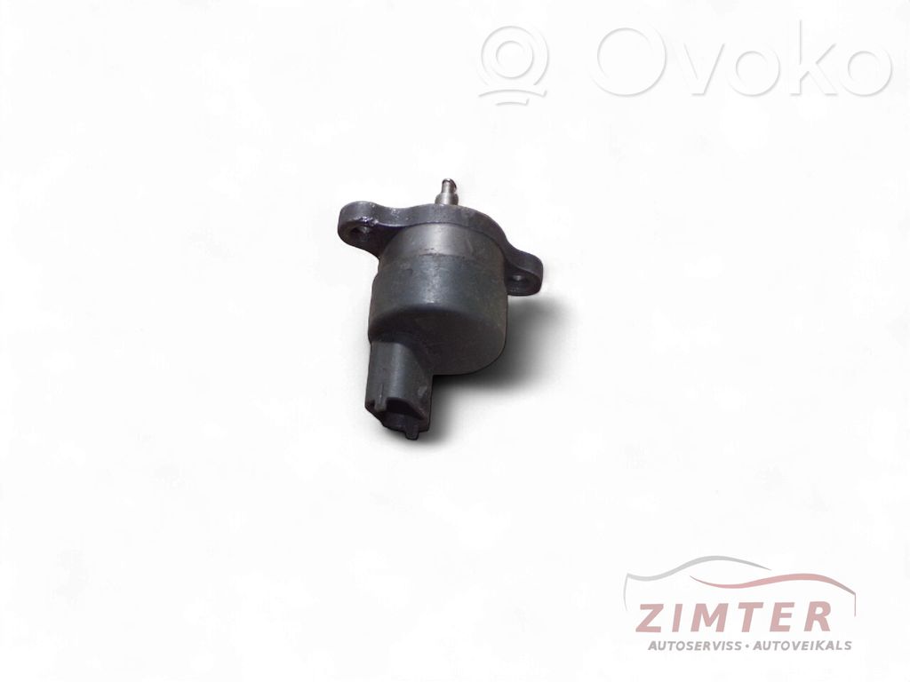 BMW 5 E39 Régulateur de pression de carburant 