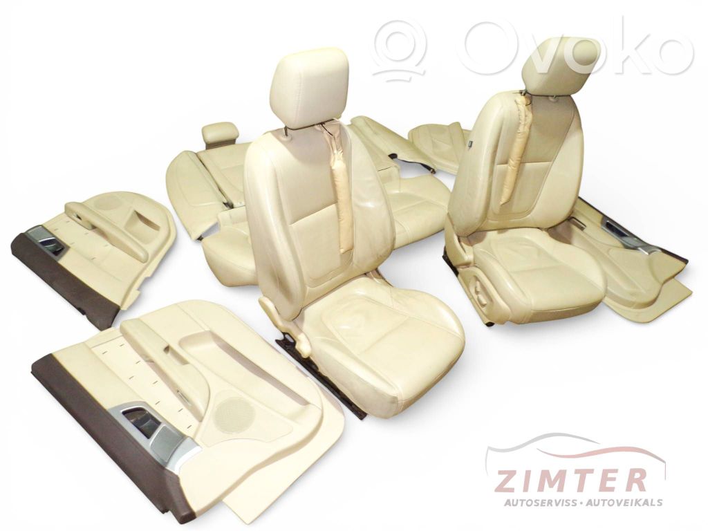 Interior set