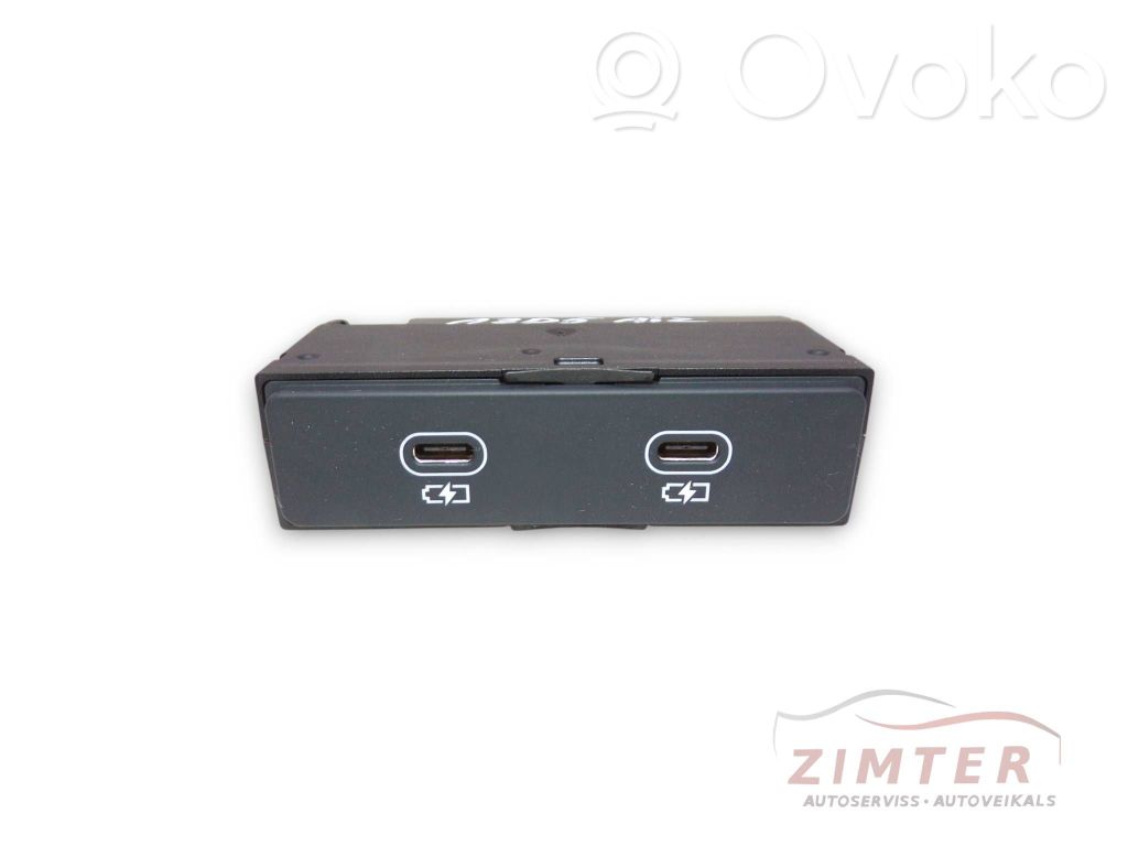 Audi A8 S8 D5 USB socket connector 