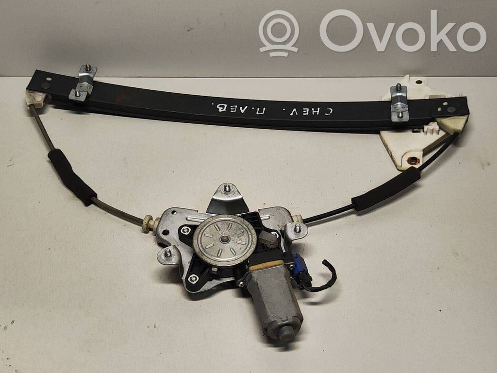 Chevrolet Captiva Macara ușă față cu motor 