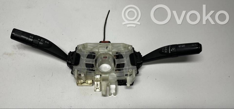 Subaru Outback Wiper turn signal indicator stalk/switch 