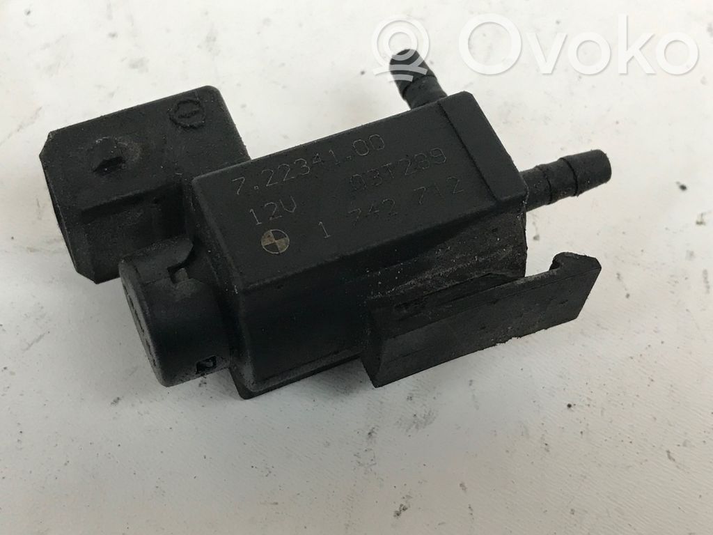 Válvula de vacío   1742712,03T289,72234100