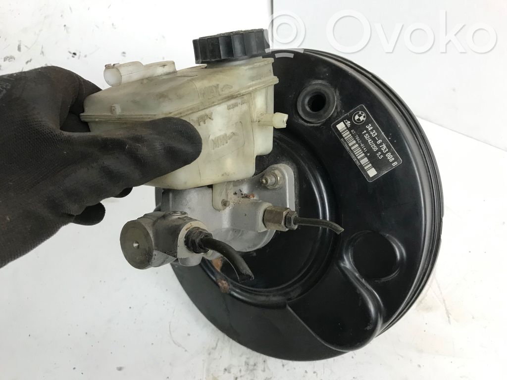 BMW 3 E46 Brake booster 