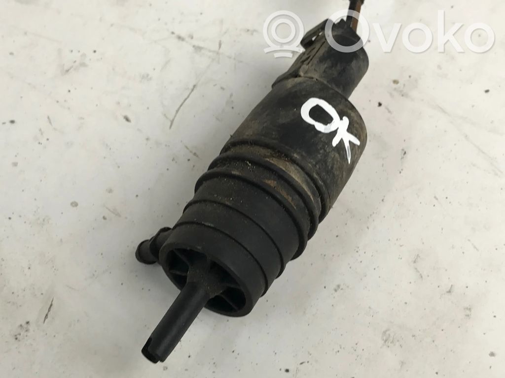 BMW 5 E39 Насос фар жидкости 