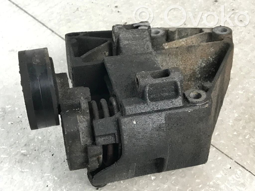 BMW 3 E46 Uchwyt / Mocowanie sprężarki klimatyzacji 