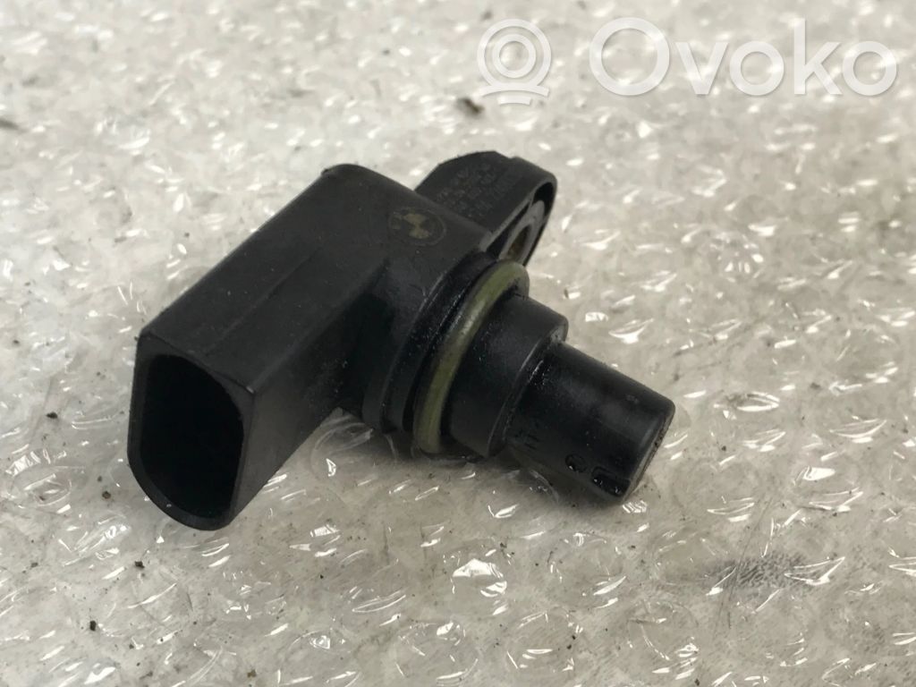 BMW 5 E39 Camshaft speed sensor 