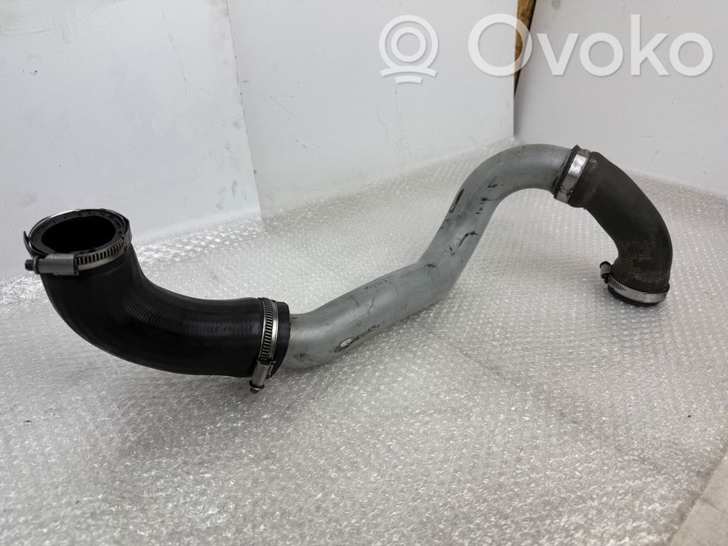Intercooler hose/pipe