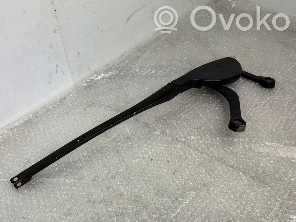 BMW 5 E39 Front wiper blade arm 