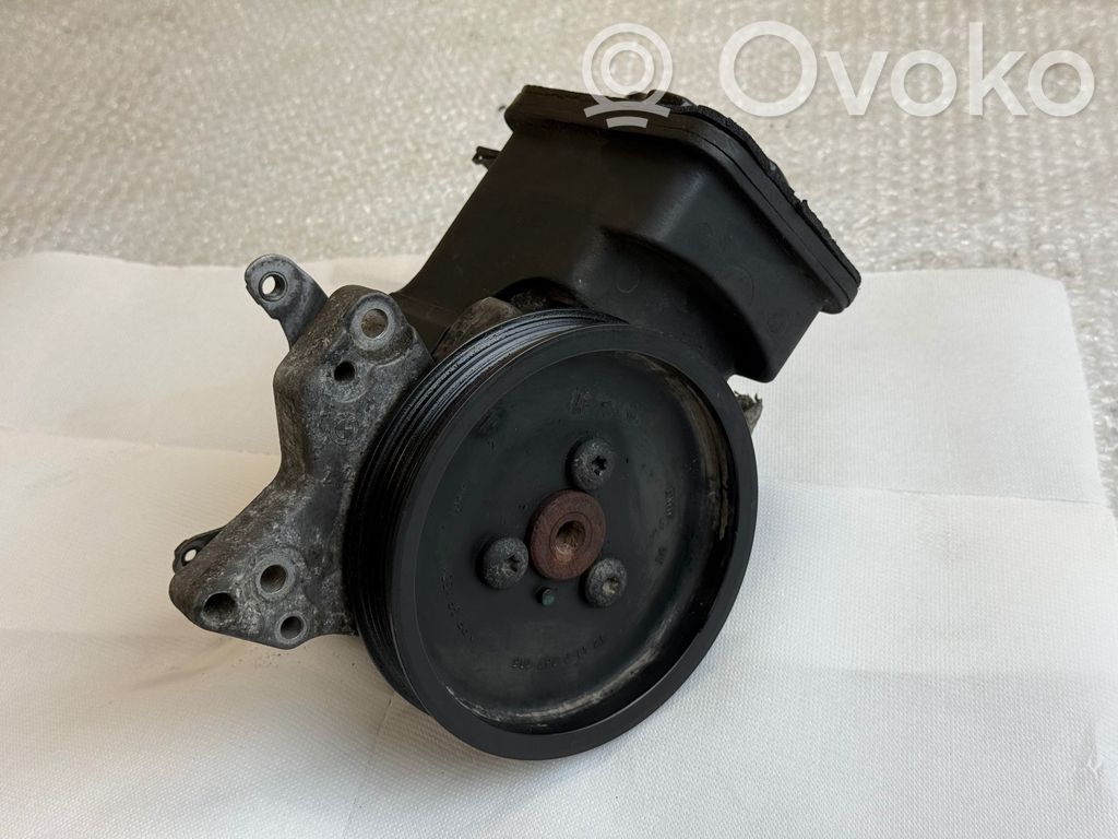 BMW 5 E60 E61 Vairo stiprintuvo siurblys 