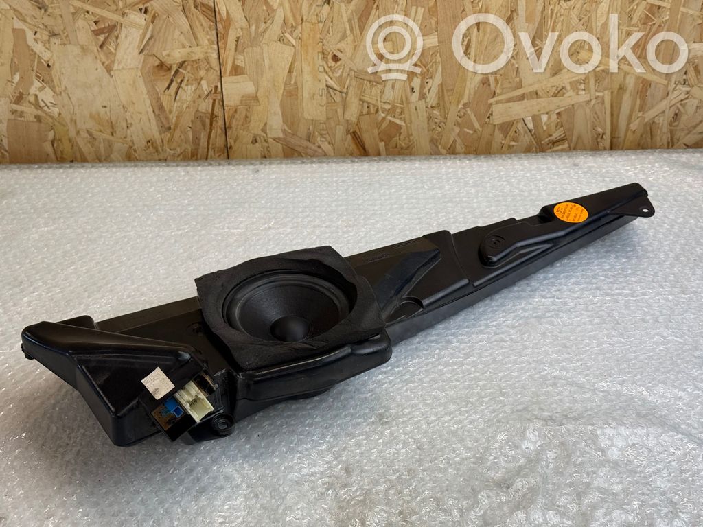 BMW 5 E39 Front door speaker 