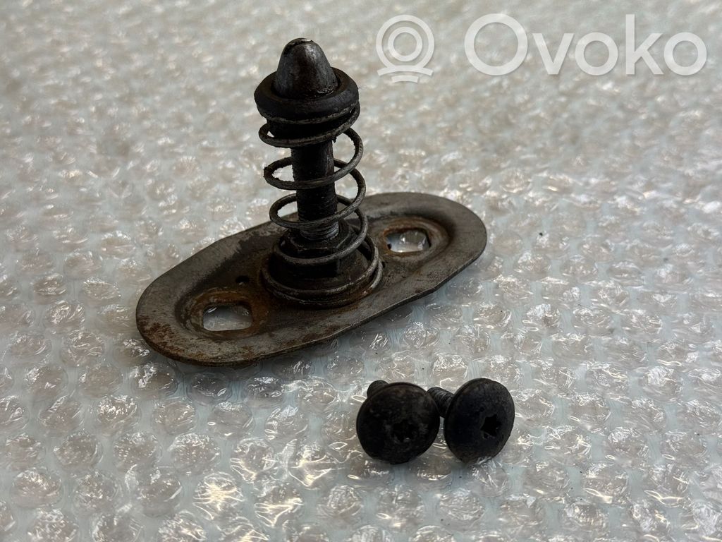 Engine bonnet/hood lock/latch loop/hook