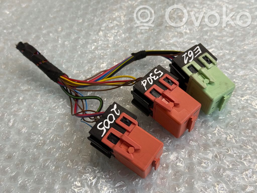 BMW 5 E60 E61 Other relay 