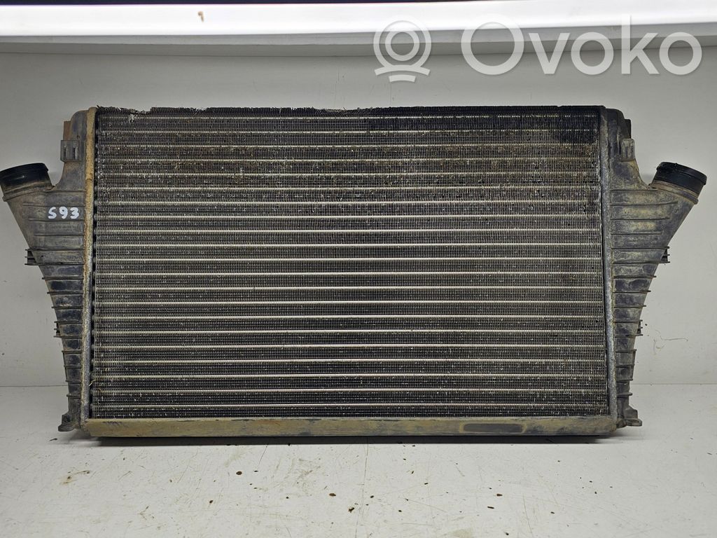 Saab 9-3 Ver2 Interkūlerio radiatorius 